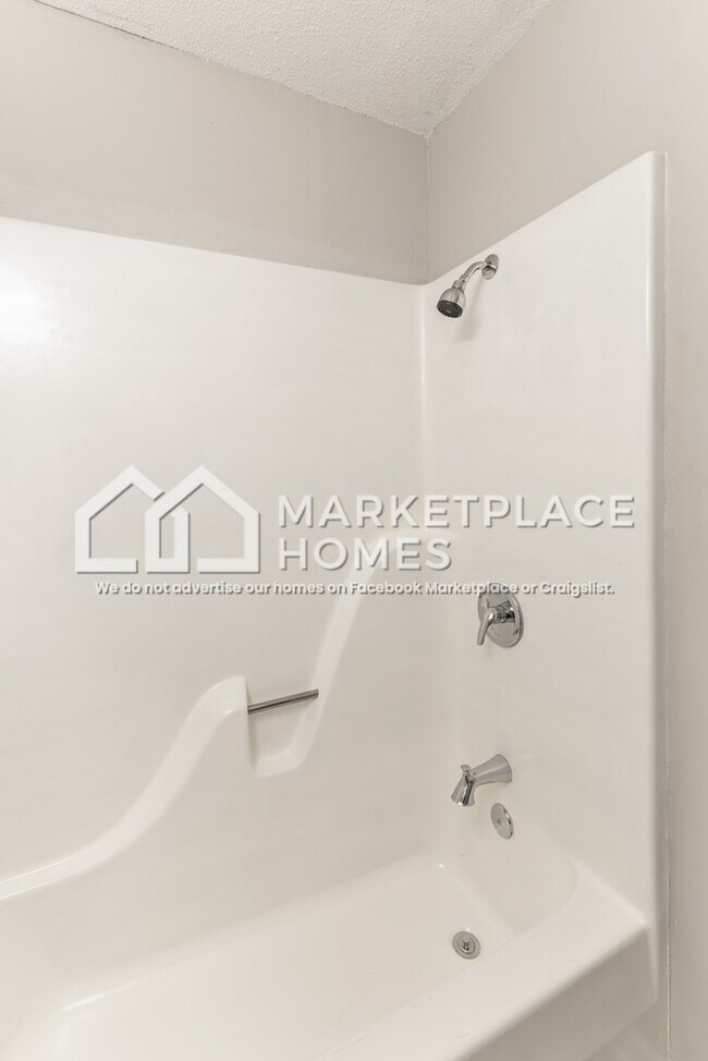 Building Photo - 6517 Marsh Ave NW