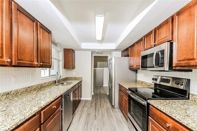 Building Photo - 2902 Ripplewood Dr