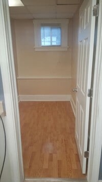 Building Photo - 809 Watson St