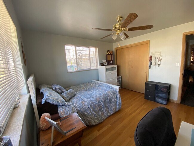 Building Photo - Charming 2BD, 1BA Wheat Ridge Duplex with 1-Car Garage