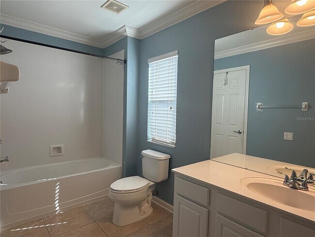 Building Photo - 934 Rock Harbor Ave