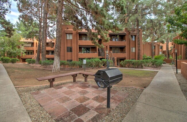 Building Photo - 4704 E Paradise Village Pkwy N