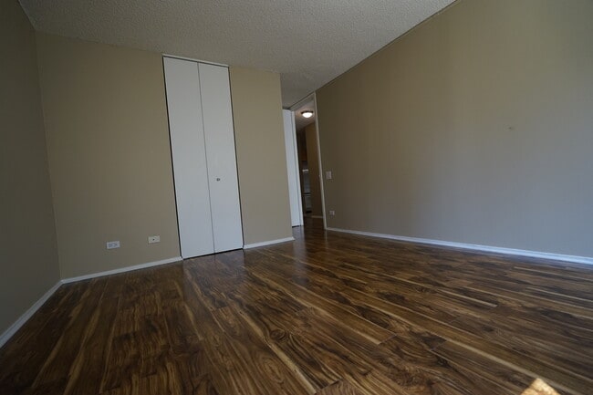 Building Photo - 30 E Huron St