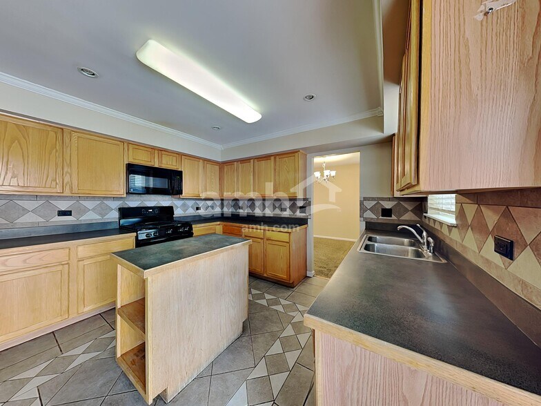 Building Photo - 1906 Landings Ct