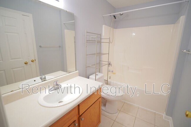 Building Photo - 2740 W Tharpe St