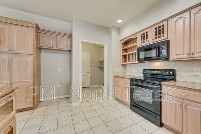 Building Photo - 11644 Lenox Ln