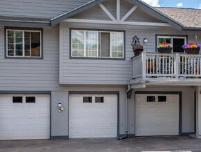 Building Photo - 2204 Elk Ln