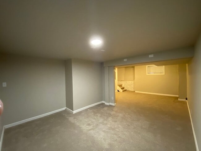 Building Photo - Beautifully Updated South Hill Home in Spo...