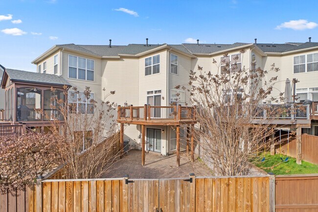 Building Photo - 23460 Twin Falls Ter