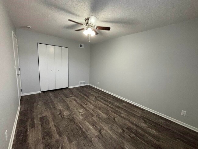 Building Photo - 2501 E 50th St