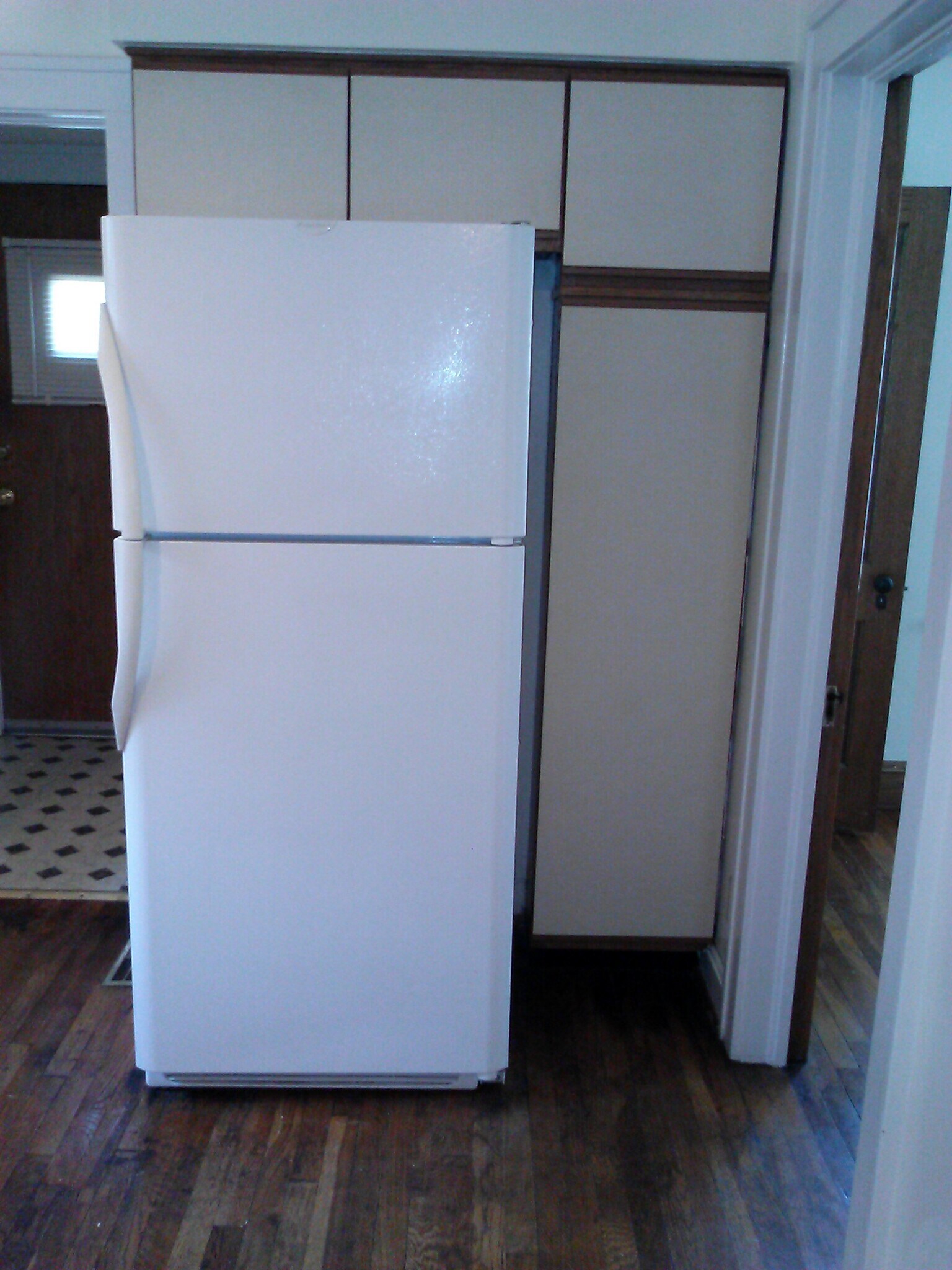 Building Photo - 6213 Harrison St