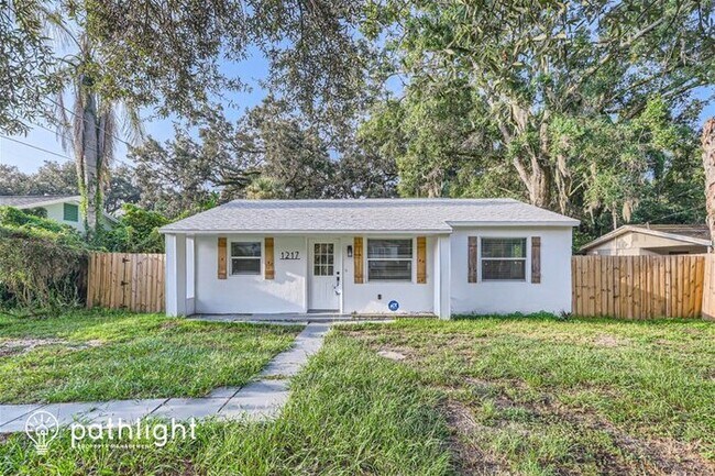 Primary Photo - 1217 E Norfolk Street, Tampa, FL, 33604