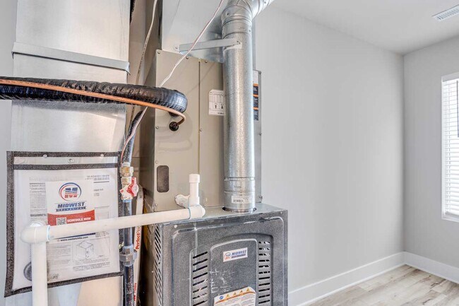 Building Photo - 8541 W 37th St N