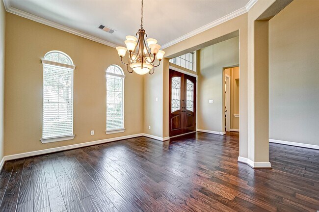 Building Photo - 2914 Cotswold Lane