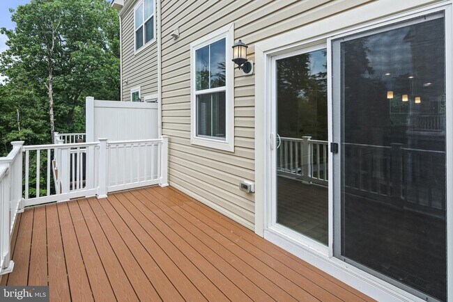 Building Photo - 7126 Tilbury Way