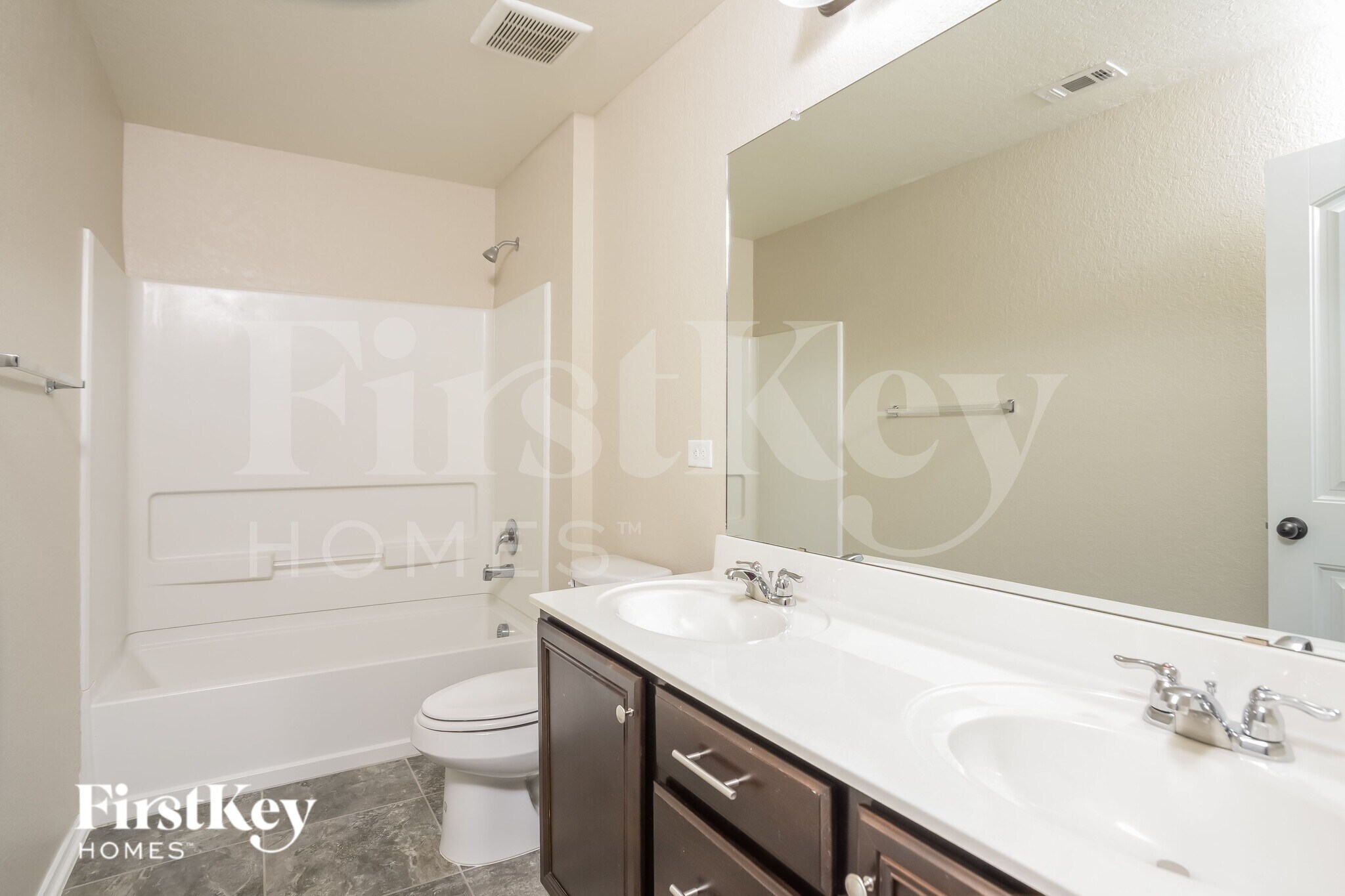 Building Photo - 15302 Cascade Point