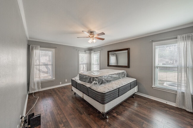 Building Photo - 6817 Fortune Rd