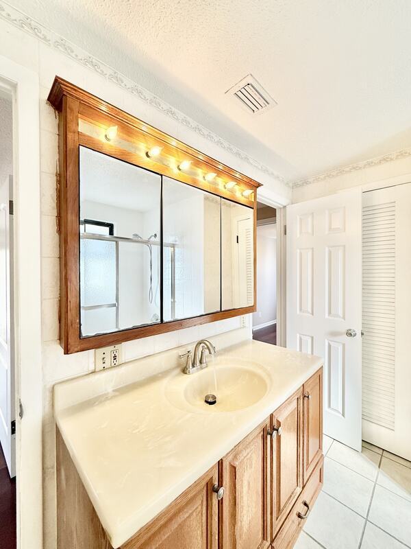 Building Photo - 12472 Monarch Cir