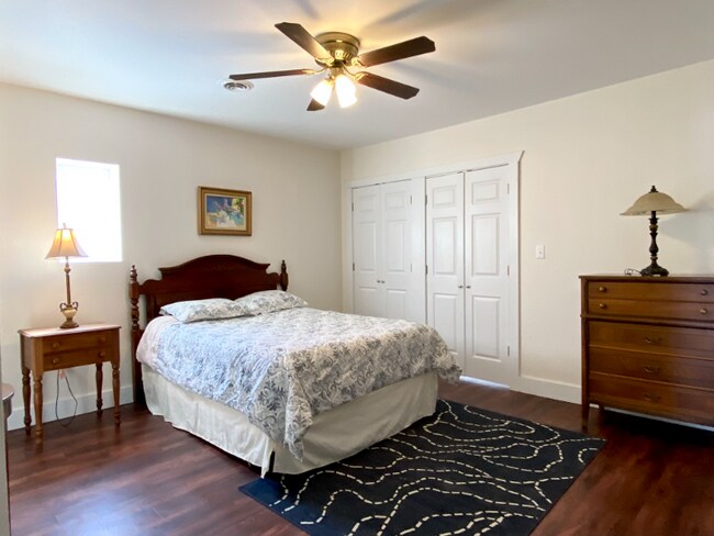 Building Photo - 125 Water St