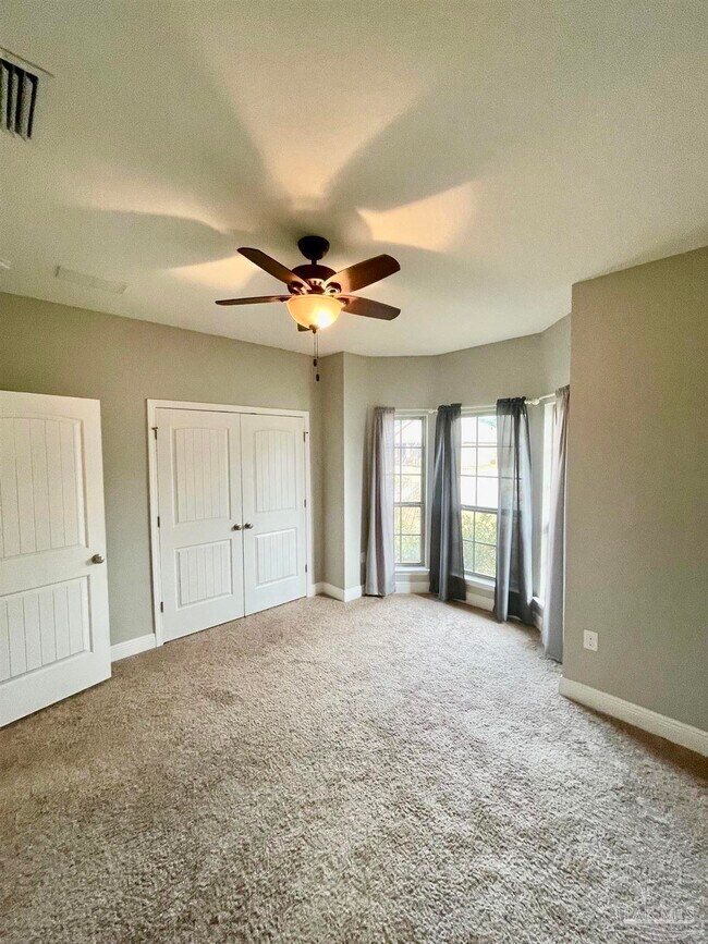 Building Photo - 4632 Dupont Cir