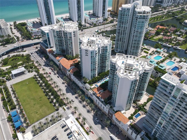 Building Photo - 150 Sunny Isles Blvd