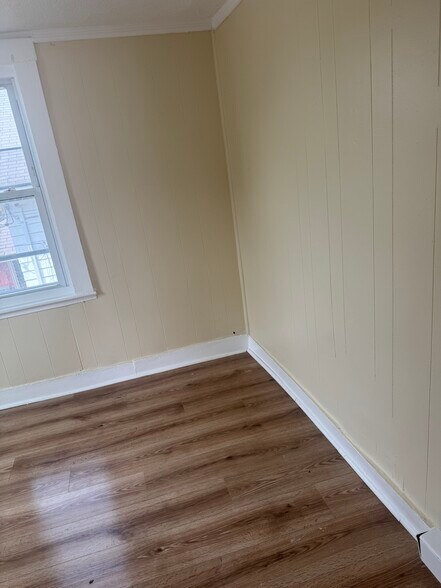 Building Photo - 40 Ashburne St