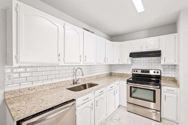 Building Photo - 2215 Overbrook Dr