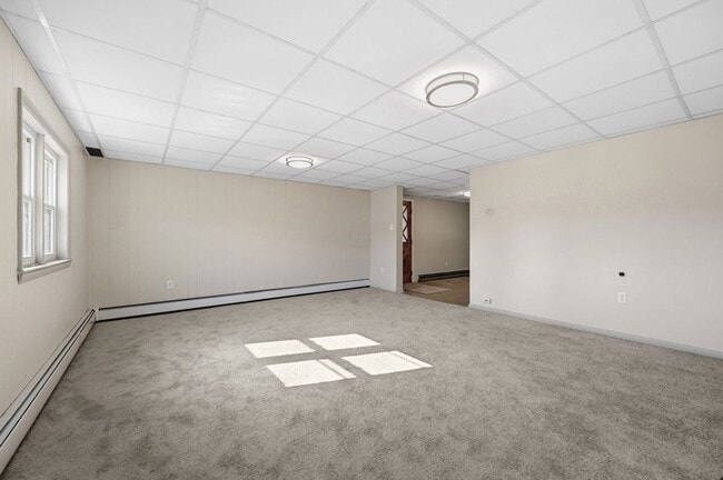 Building Photo - 129 S Clay St