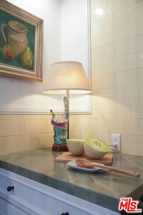 Building Photo - 1143 S Rimpau Blvd