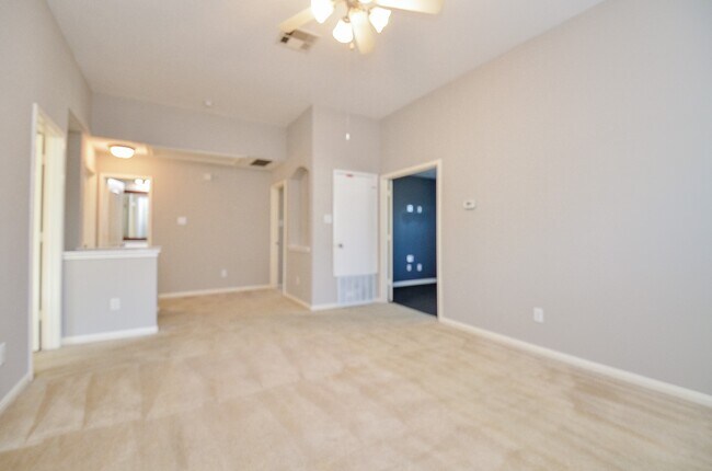 Building Photo - 5528 Gemstone Park Rd