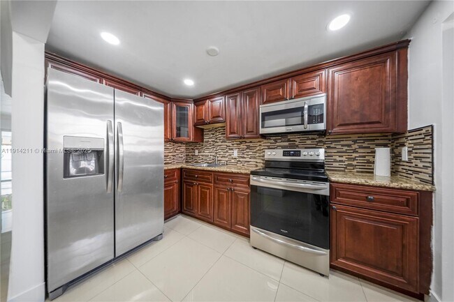 Building Photo - 1780 W 56th Terrace