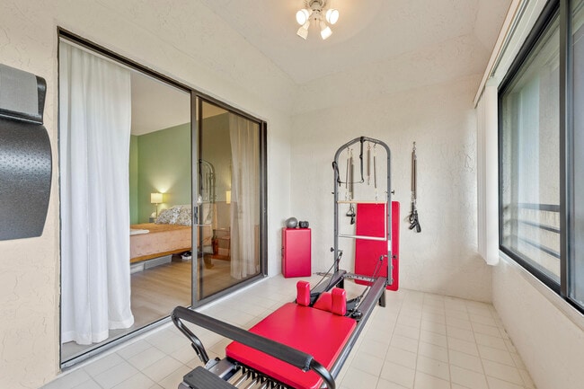 Building Photo - 7460 La Paz Blvd