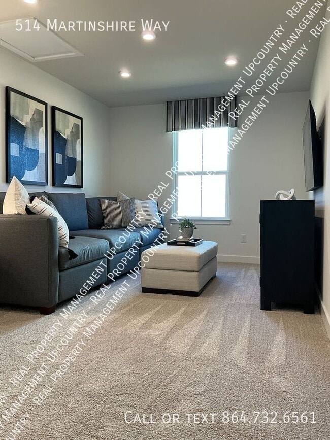 Building Photo - 514 Martinshire Way