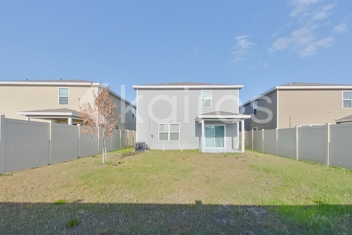 Building Photo - 8696 SW 44th Ct