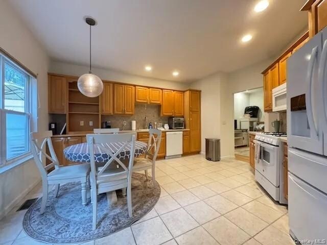 Building Photo - 103 Sunflower Ridge Rd