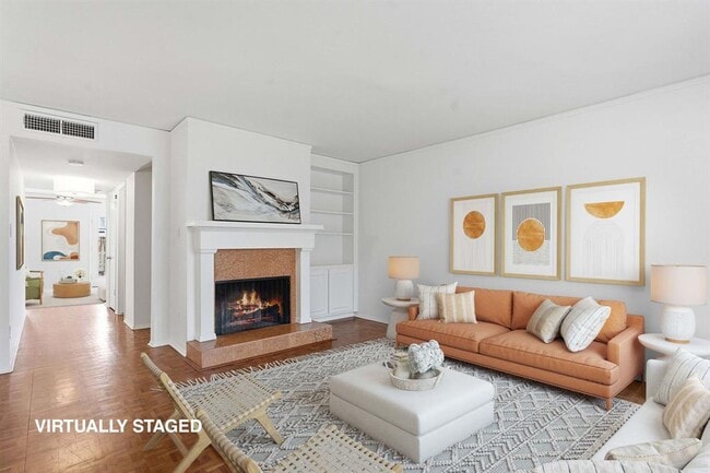 Building Photo - 6631 Valleyside Rd