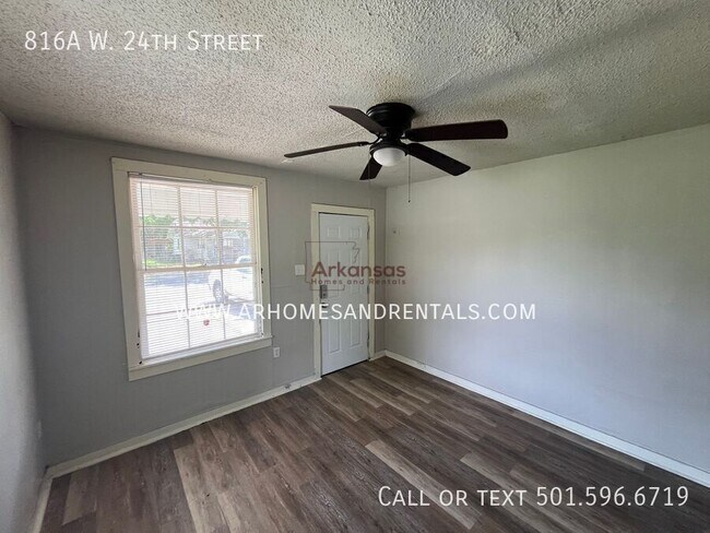 Building Photo - 816A W. 24th Street-
