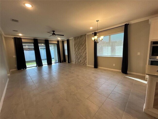 Building Photo - 4111 Solamor St