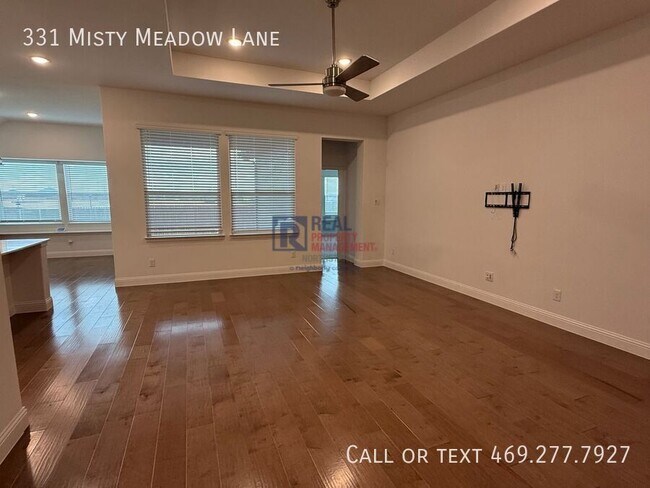 Building Photo - 331 Misty Mdw Ln