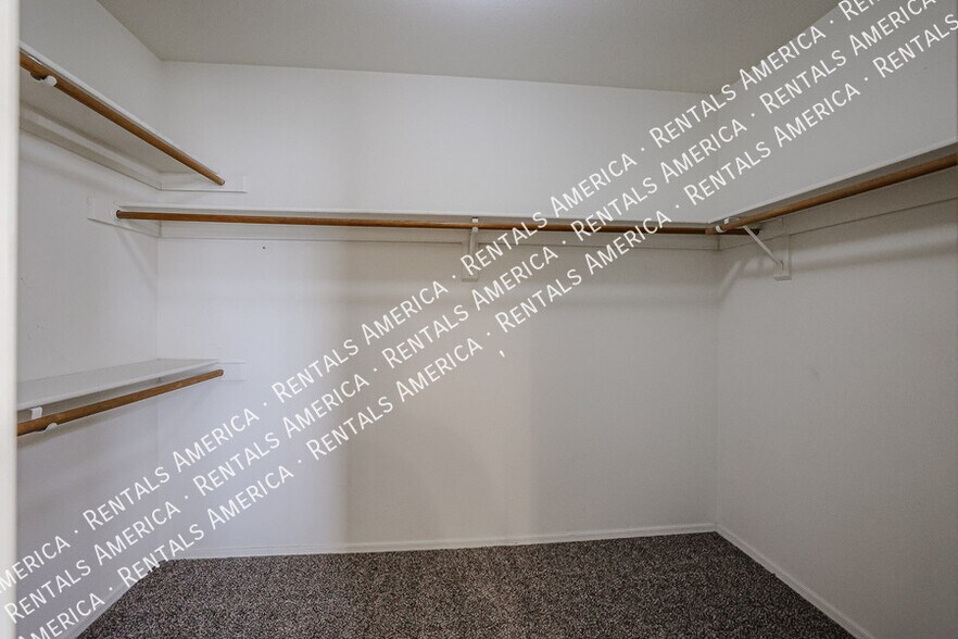 Building Photo - 7395 W Kerry Way