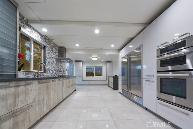 Building Photo - 3381 Oakmont View Dr