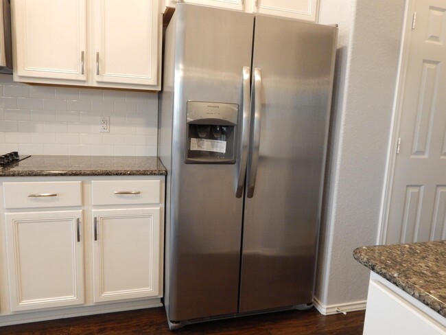 Building Photo - 1310 Stonewall Ridge
