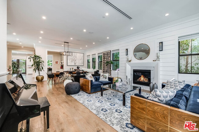 Building Photo - 4268 Colbath Ave