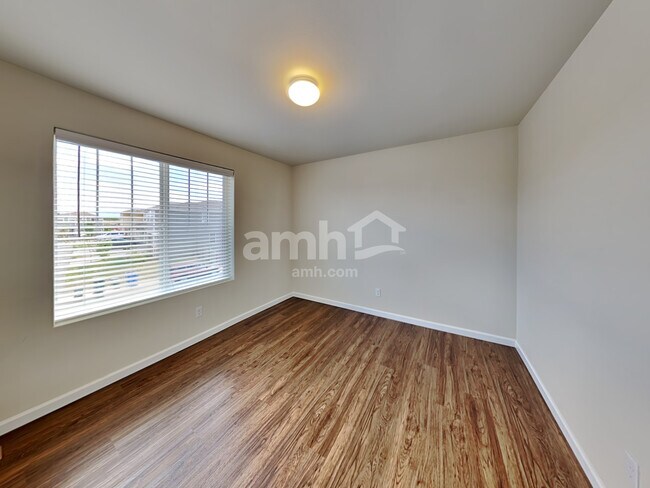 Building Photo - 18952 112th Ave Ct E