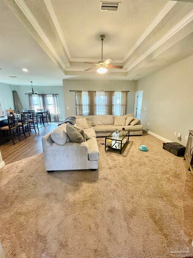 Building Photo - 4632 Dupont Cir