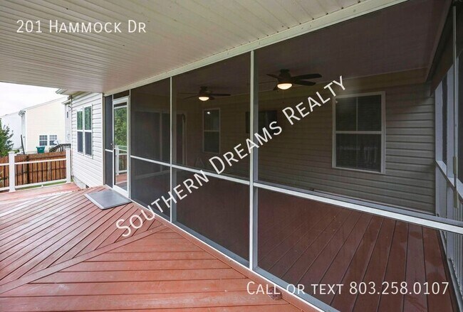 Building Photo - 201 Hammock Dr