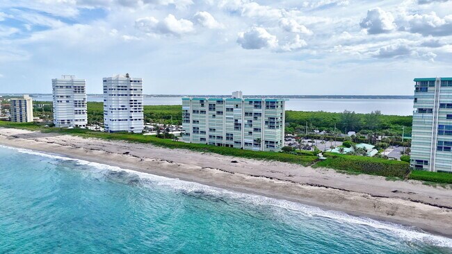 Building Photo - 9940 S Ocean Dr