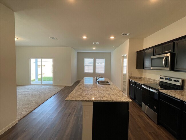 Building Photo - 10084 Pappas Dr