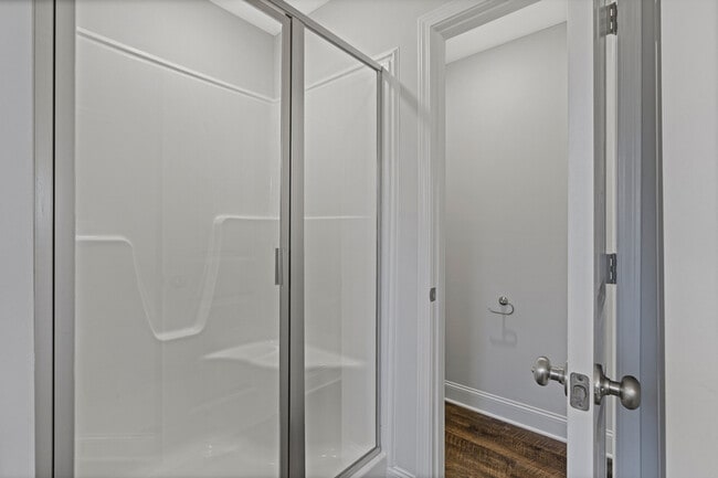 Building Photo - 105 Sorrelweed Dr