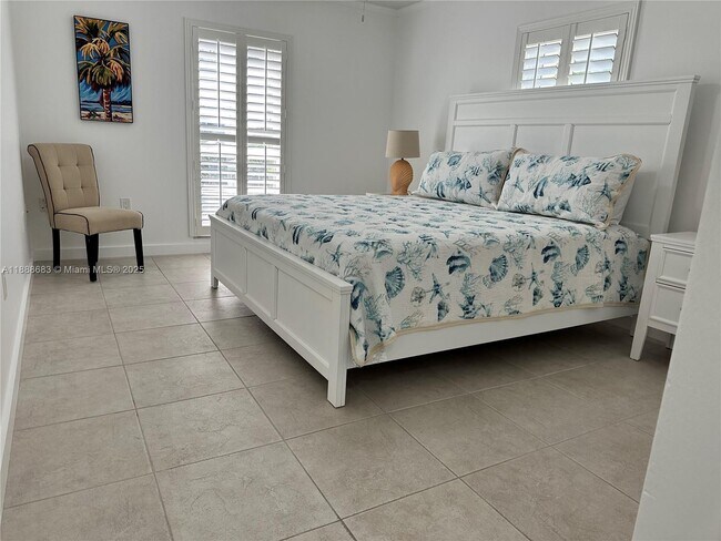 Building Photo - 4150 Jimmy Buffett Mem Hwy